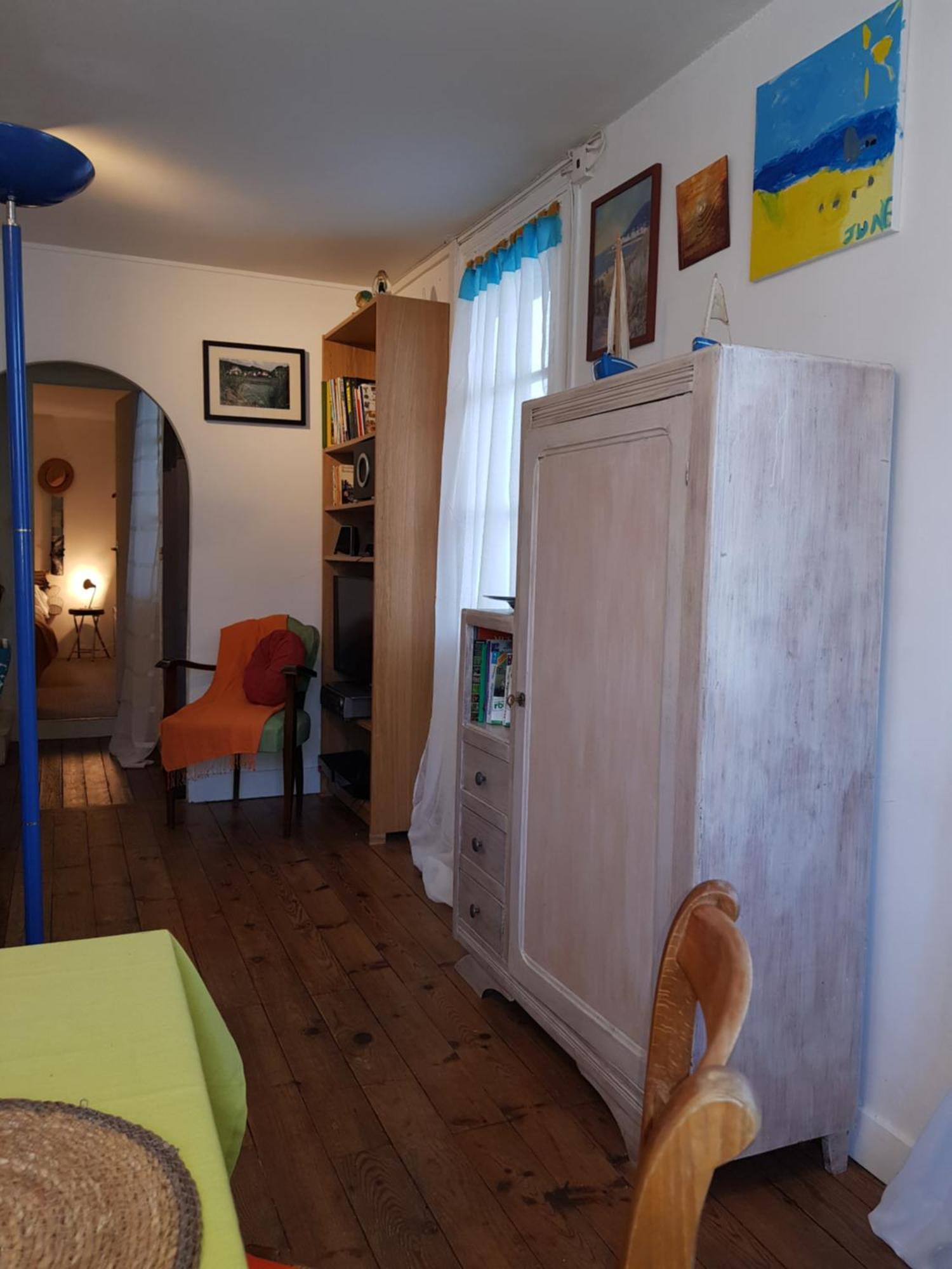 Herm's Petite Maison Atypique Et Cour Privative - Avenue Du Marche - Ideal Couple Ou Jeunes Parents Apartment