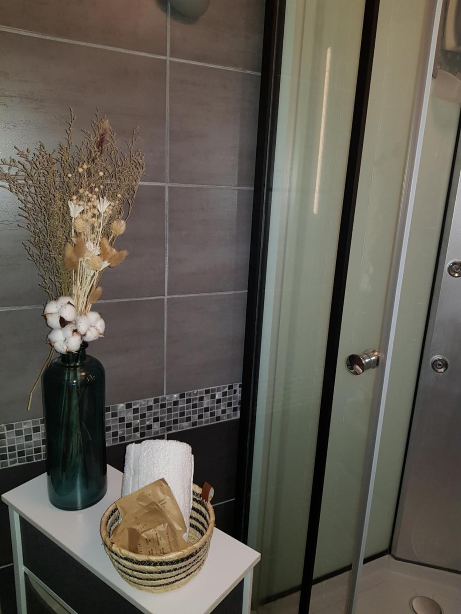 Herm's Petite Maison Atypique Et Cour Privative - Avenue Du Marche - Ideal Couple Ou Jeunes Parents Apartment Cabourg